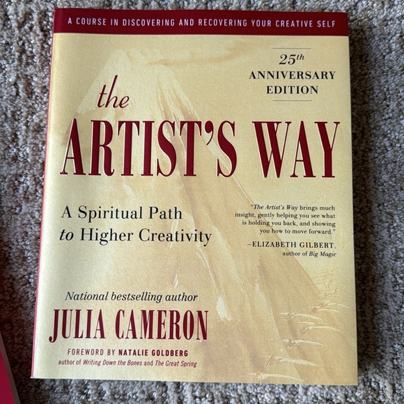 Book - the artist’s way & workbook - Picture 2 of 7